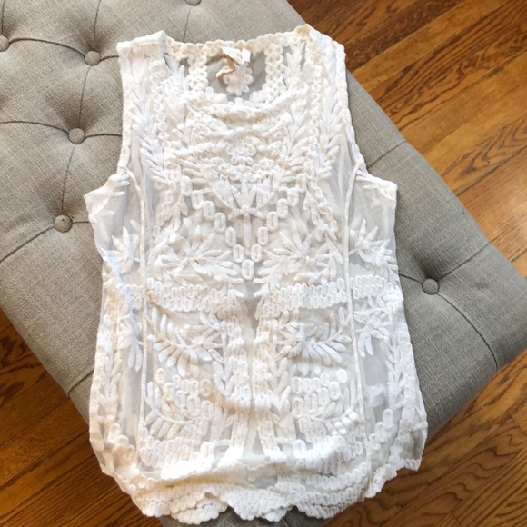 Laundry By Shelli Segal Tops - White woven and sheer top